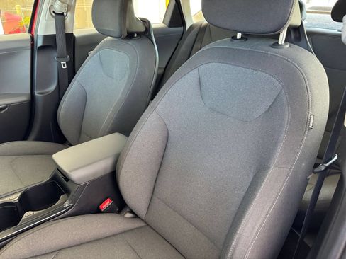 Used 2025 Kia K4 FWD image 37