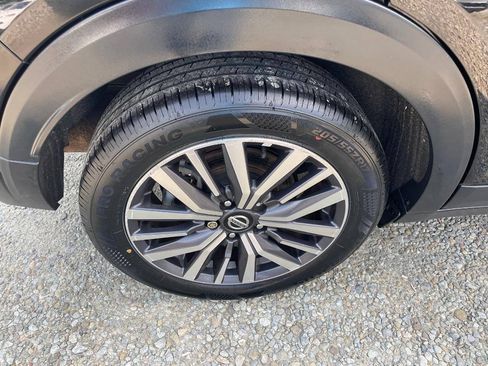 Used 2021 Nissan Kicks SV FWD image 30