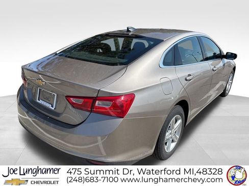 Used 2022 Chevrolet Malibu LS image 3