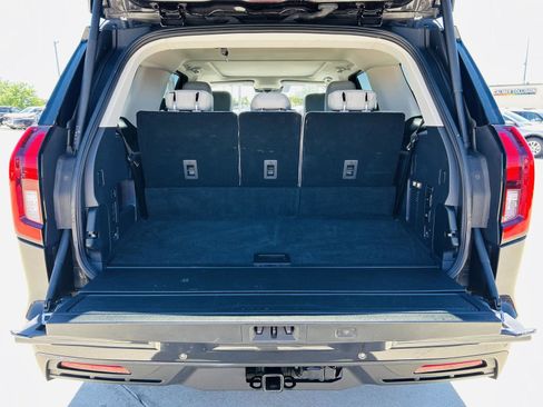 Used 2025 Ford Expedition Active AWD/4WD image 35