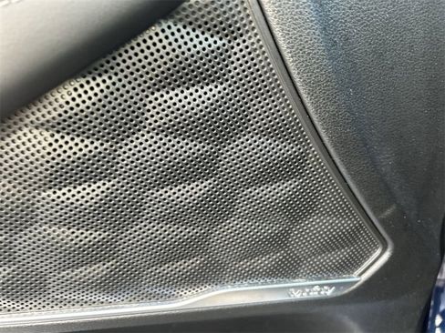 Used 2020 Hyundai Santa Fe Limited image 23