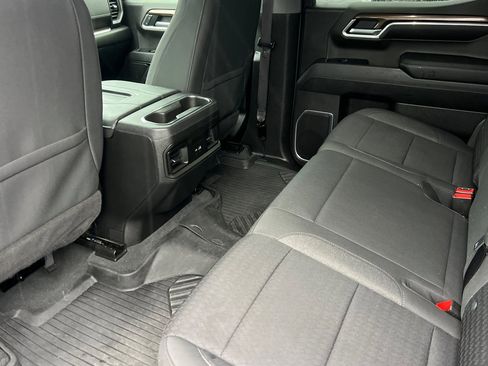 Used 2022 Chevrolet Silverado 1500 LT image 13