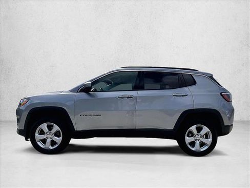 Used 2019 Jeep Compass Latitude w/ Popular Equipment Group AWD/4WD image 6