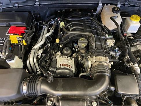 Certified 2022 Jeep Gladiator Sport image 20