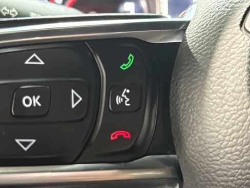Used 2018 Jeep Wrangler Unlimited Rubicon w/ Dual Top Group AWD/4WD image 25