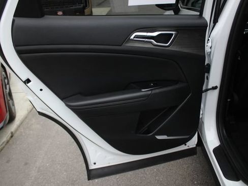 Used 2024 Kia Sportage X-Line w/ X-Line Premium Package AWD/4WD image 24