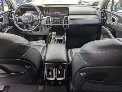 Certified 2023 Kia Sorento SX AWD/4WD image 14
