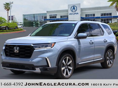 Used 2025 Honda Pilot Elite image 1