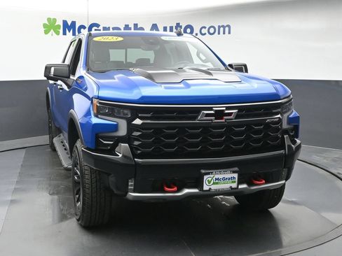Used 2023 Chevrolet Silverado 1500 ZR2 w/ Technology Package AWD/4WD image 5