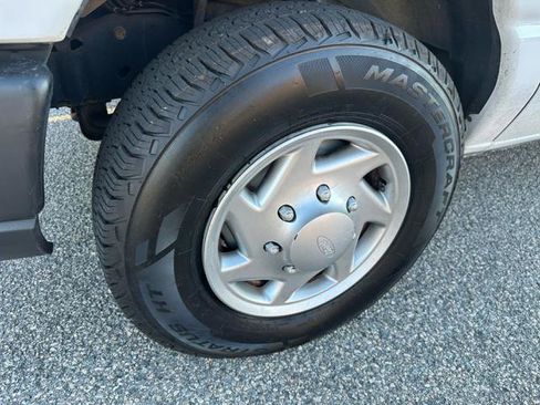 Used 2014 Ford E-150 and Econoline 150 image 32