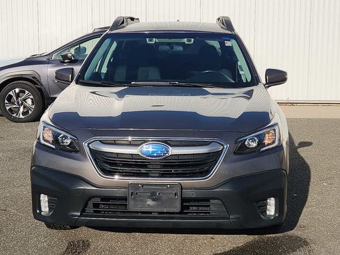 Used 2022 Subaru Outback Premium image 2