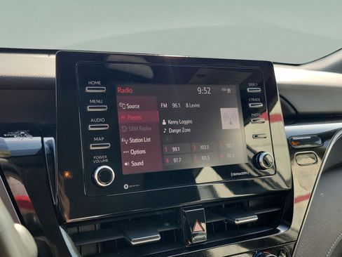 Used 2024 Toyota Camry SE FWD image 19