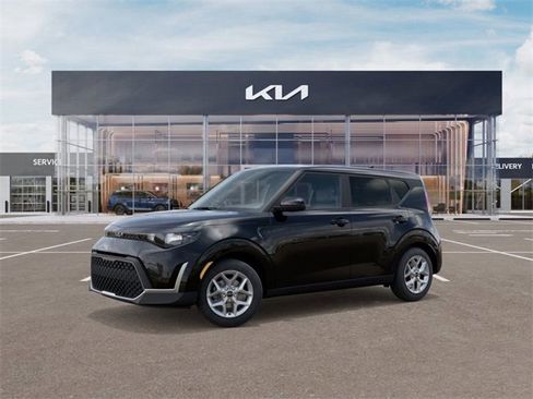 New 2025 Kia Soul LX image 3