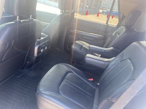 Used 2021 Ford Expedition Platinum AWD/4WD image 11