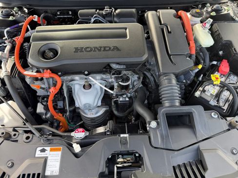 Used 2024 Honda Accord Sport image 8