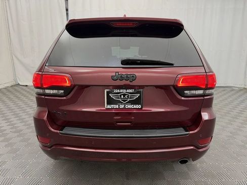 Used 2017 Jeep Grand Cherokee Altitude AWD/4WD image 6