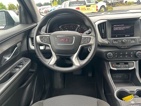 Used 2024 GMC Terrain SLE AWD/4WD image 9