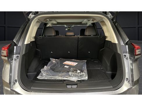 New 2026 Nissan Rogue Platinum AWD/4WD image 26
