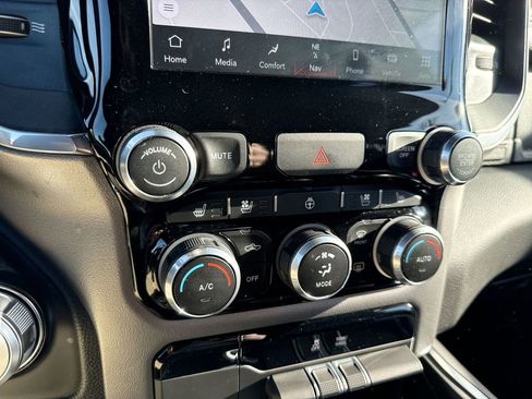 Used 2024 RAM 1500 Laramie image 36