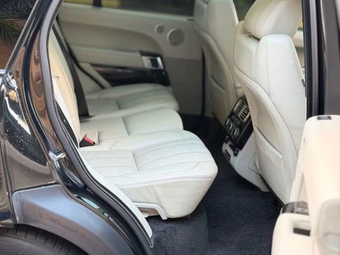 Used 2016 Land Rover Range Rover HSE image 8