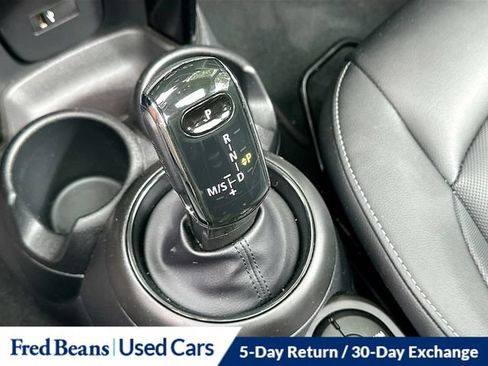 Used 2021 MINI Cooper 4-Door Hardtop FWD image 23