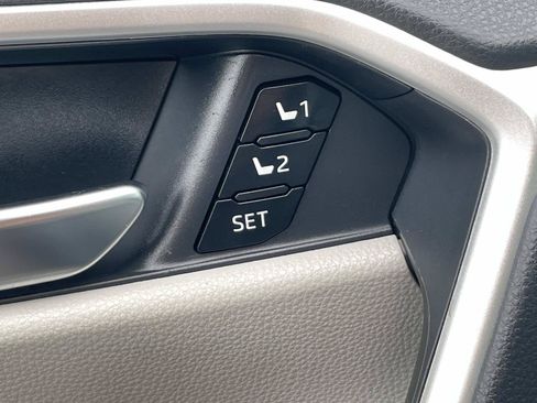 Used 2021 Toyota RAV4 XLE Premium AWD/4WD image 19