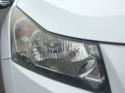 Used 2014 Chevrolet Cruze LT FWD image 9