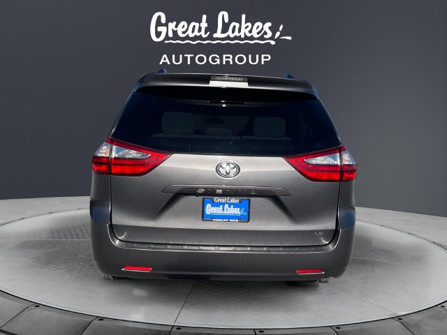 Used 2017 Toyota Sienna LE FWD image 4
