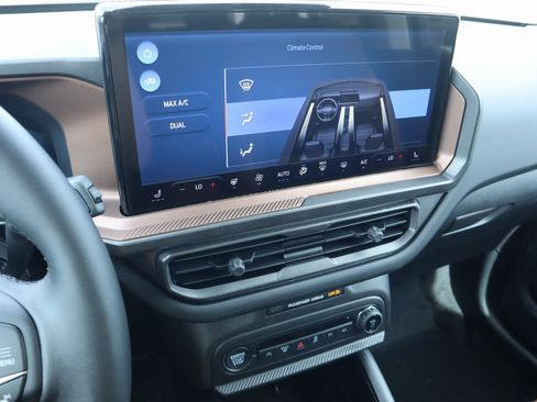 New 2025 Ford Bronco Sport Outer Banks w/ Outer Banks Tech Package+ AWD/4WD image 7
