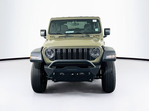 Used 2025 Jeep Wrangler Sport image 2