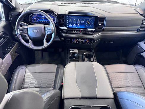 Used 2023 Chevrolet Silverado 1500 ZR2 w/ Technology Package AWD/4WD image 12