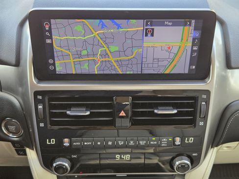 Used 2023 Lexus GX 460 Premium AWD/4WD image 18