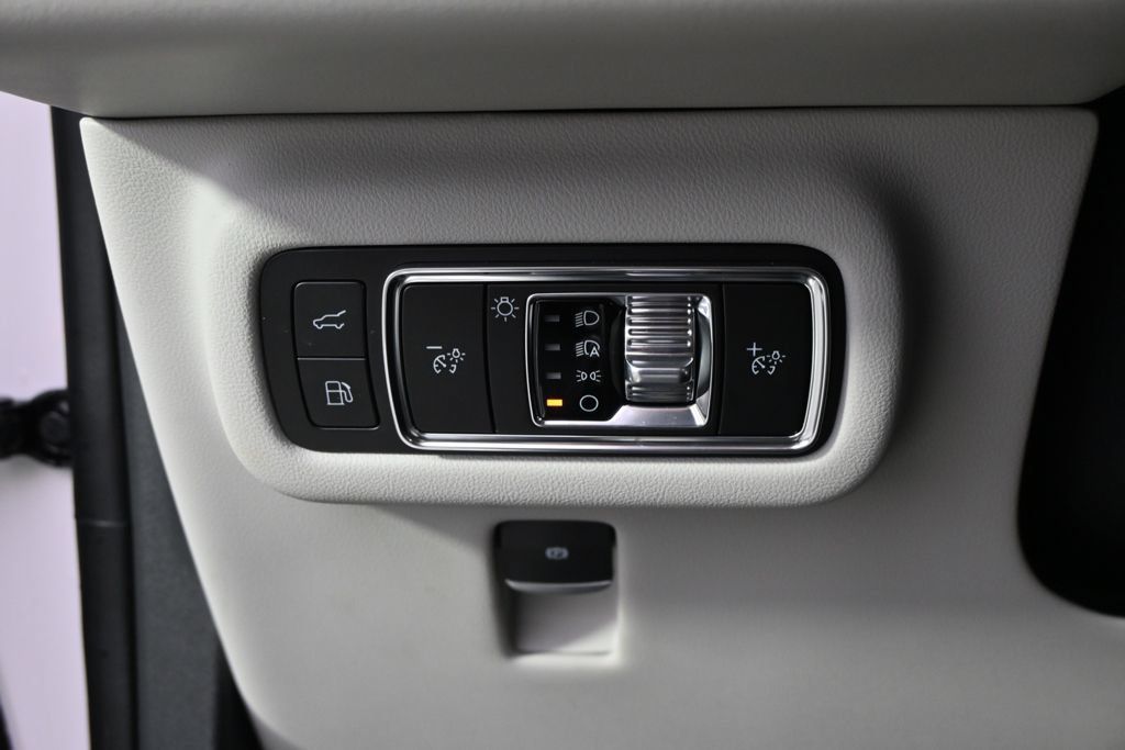 New 2026 Lincoln Nautilus Reserve w/ Jet Appearance Package AWD/4WD image 24