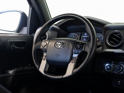 Used 2023 Toyota Tacoma TRD Sport image 25