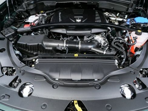 New 2025 Maserati Grecale GT image 34