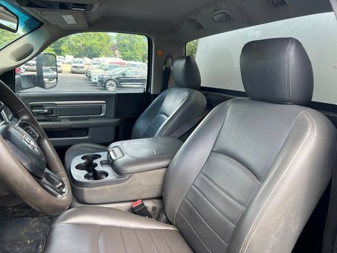 Used 2015 RAM 5500 Tradesman w/ Power & Remote Entry Group RWD image 4