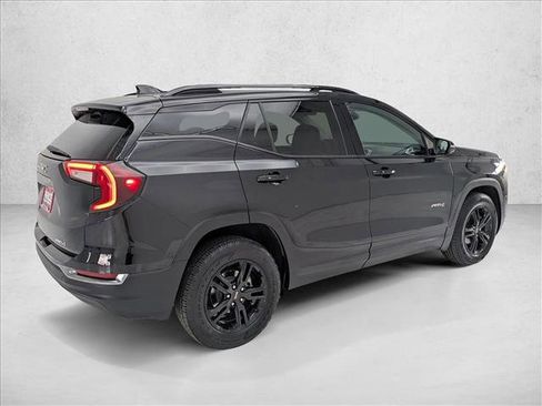 Used 2023 GMC Terrain AT4 image 5