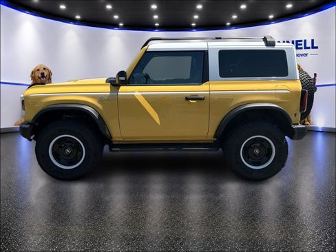 Used 2024 Ford Bronco Heritage Edition AWD/4WD image 9
