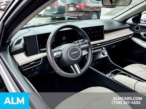 Used 2025 Hyundai Sonata SEL FWD image 10