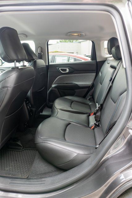 Used 2022 Jeep Compass Latitude w/ Convenience Group AWD/4WD image 12