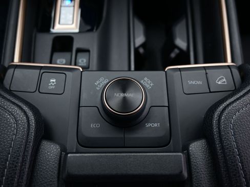 Used 2025 Toyota Grand Highlander MAX Platinum image 24