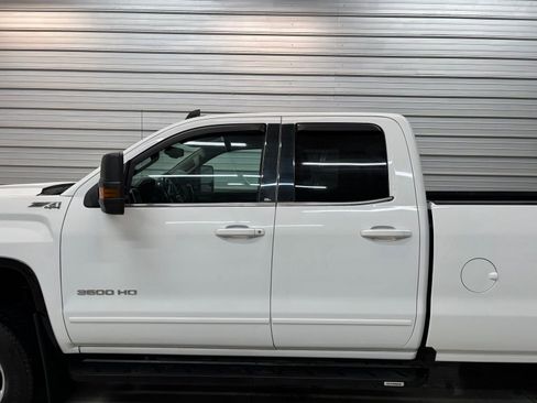 Used 2017 GMC Sierra 3500 SLE image 9