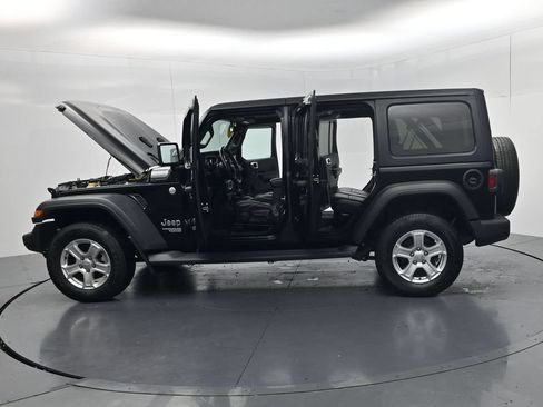 Used 2018 Jeep Wrangler Unlimited Sport S AWD/4WD image 57