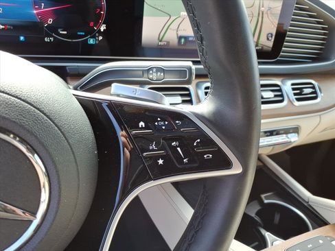 Certified 2025 Mercedes-Benz GLS 450 4MATIC image 17