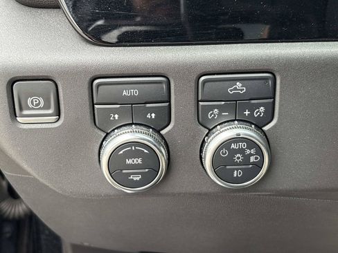 Used 2022 GMC Sierra 1500 Elevation AWD/4WD image 27