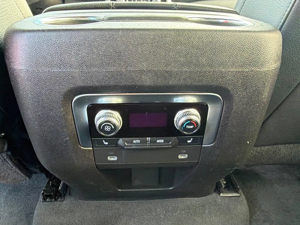 Used 2021 GMC Yukon Denali AWD/4WD image 18