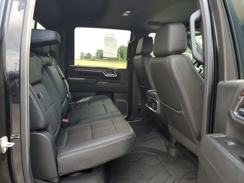 Used 2024 Chevrolet Silverado 3500 High Country w/ High Country Premium Package AWD/4WD image 23