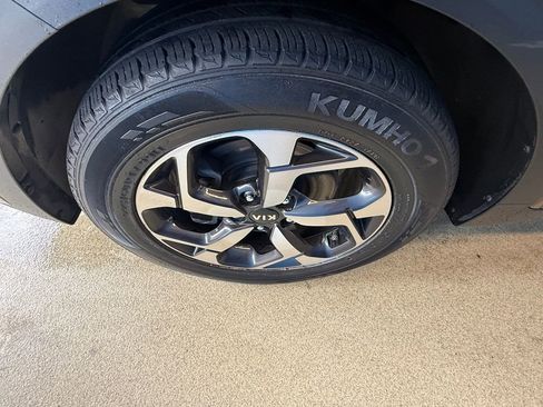 Used 2021 Kia Sportage LX image 8