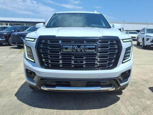 New 2026 GMC Yukon Denali Ultimate AWD/4WD image 2
