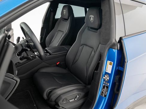 Used 2023 Lamborghini Urus S image 29